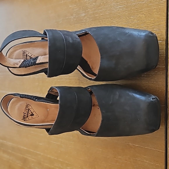 GORGEOUS  JOHN FLUEVOG SUEDE/ LEATHER  4 INCH HEELS - Picture 11 of 12